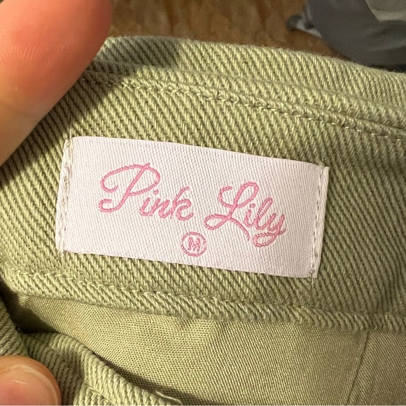 Pink Lily mini skirt - Picture 3 of 3